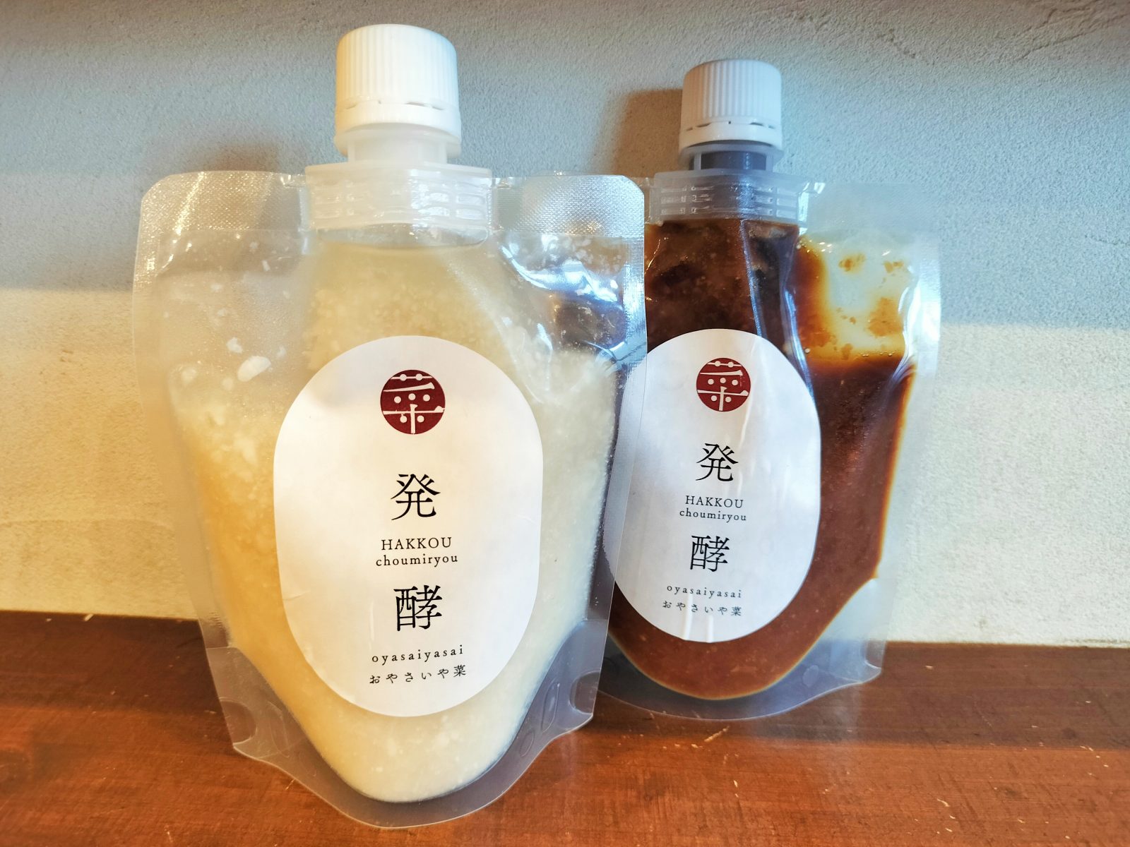 自然栽培米で作ったこだわりの塩麹、醤油麹です。
