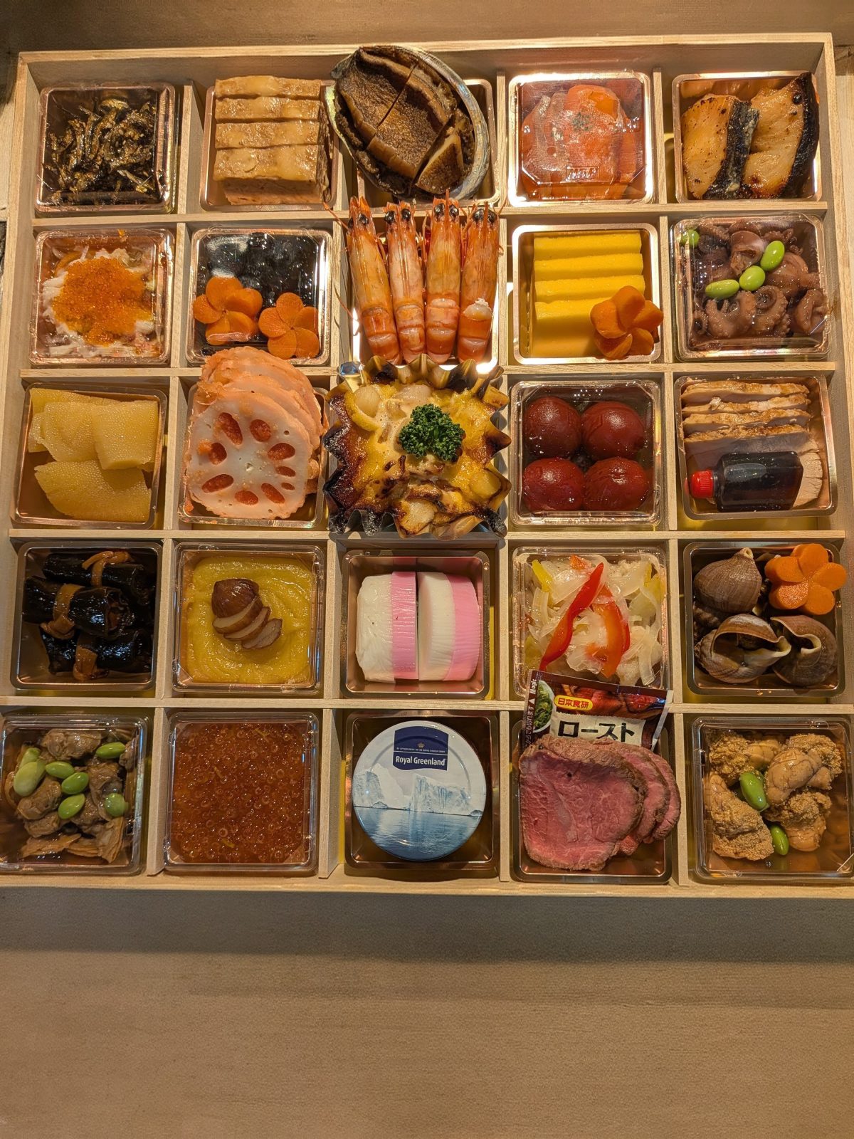 毎年恒例のお節料理